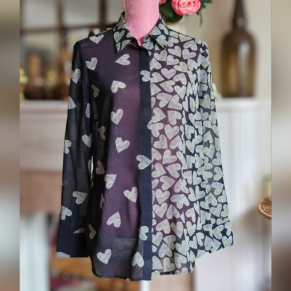 "Mint Velvet" sheer button-up shirt, size 6. - Picture 1 of 9